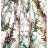 Material draperie bumbac design floral cu accente verzi si crem si aspect mat