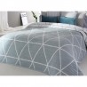 Cuvertura de pat reversibila cu design geometric in tonuri de gri deschis